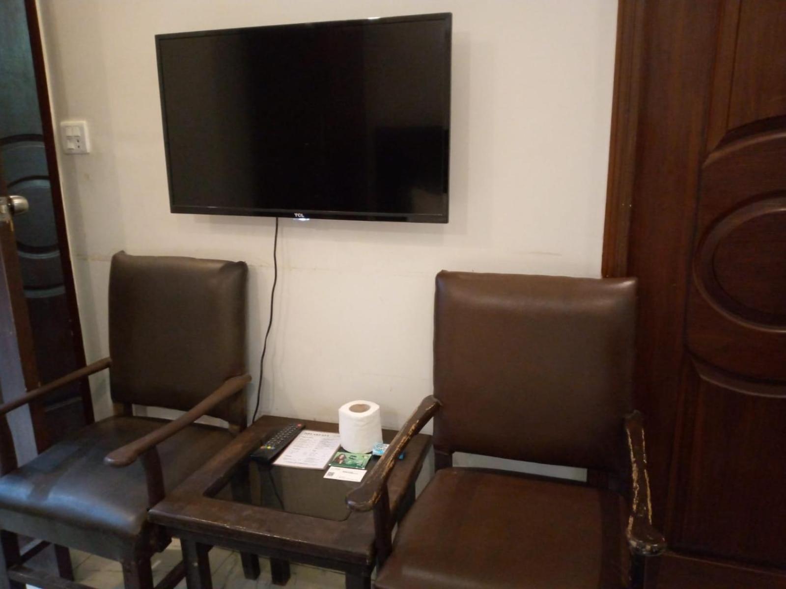 Goho Rooms Badar Karatschi Exterior foto