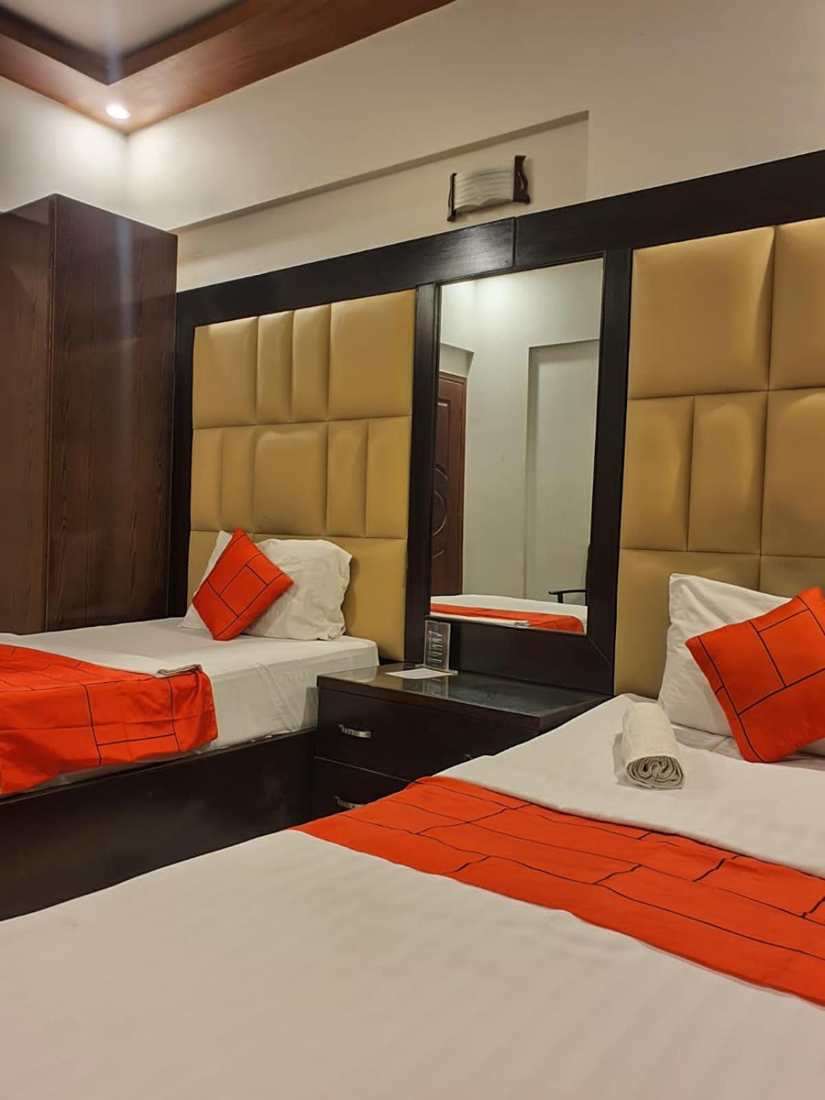 Goho Rooms Badar Karatschi Exterior foto
