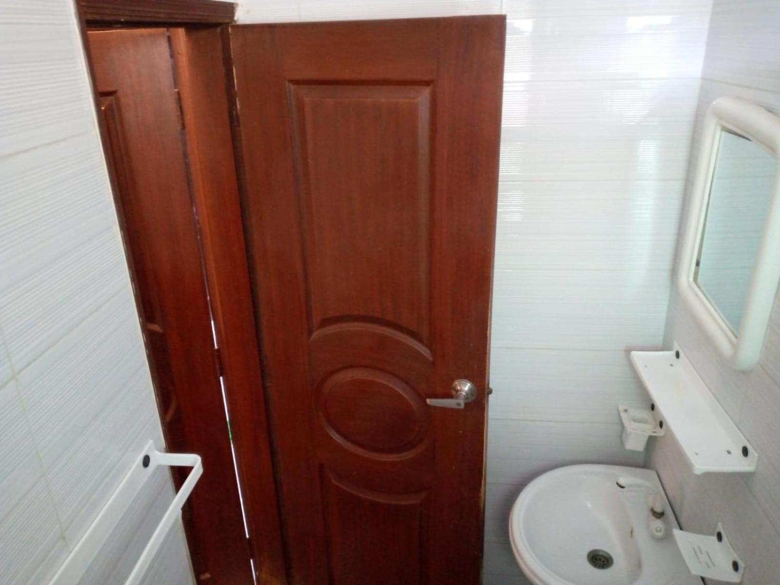 Goho Rooms Badar Karatschi Exterior foto