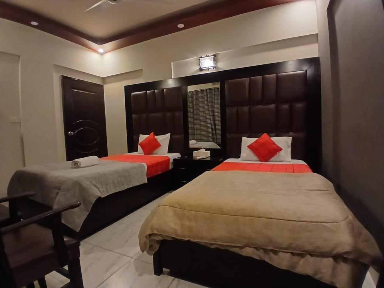Goho Rooms Badar Karatschi Exterior foto